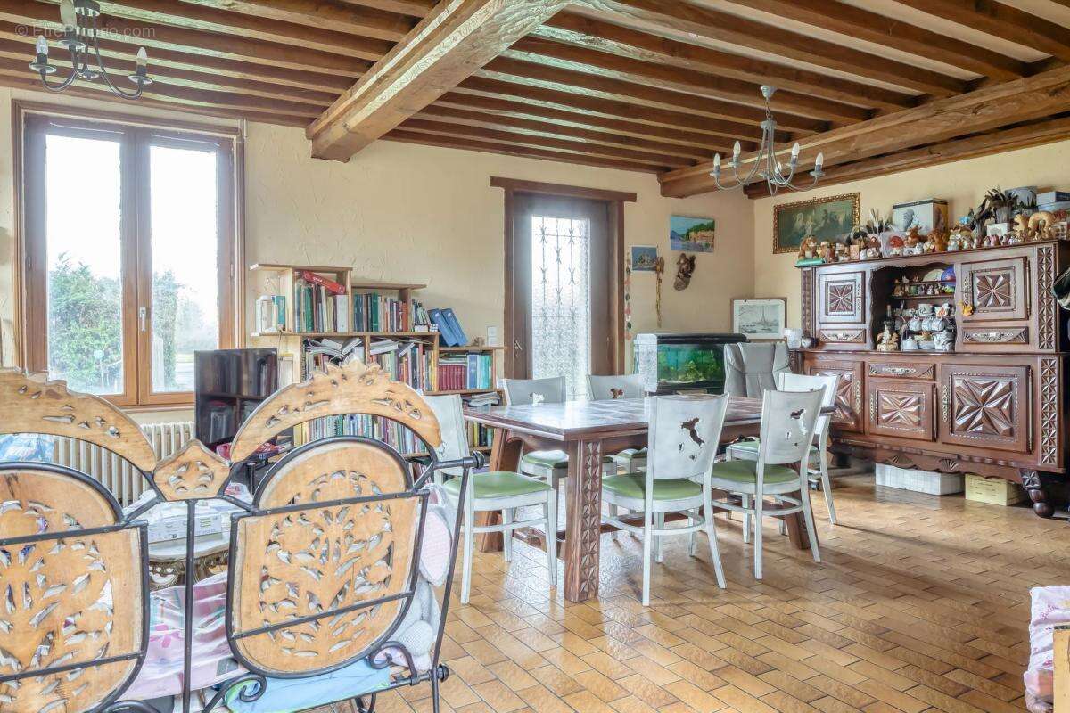 Maison à SAINT-GATIEN-DES-BOIS