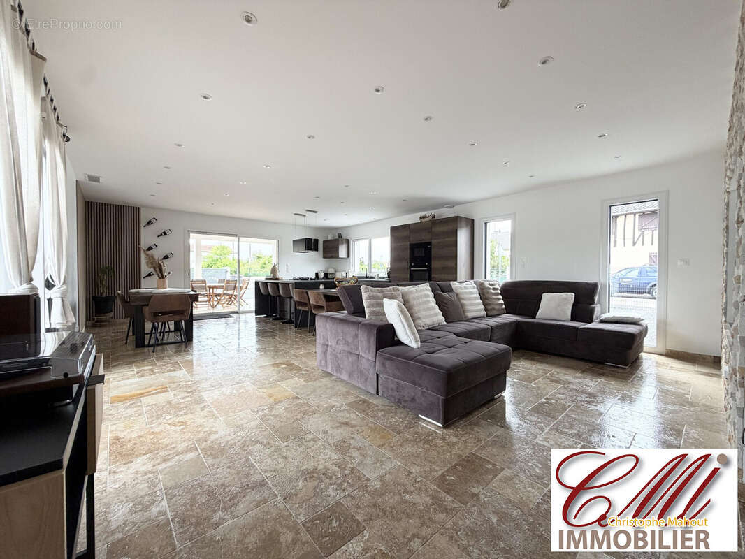 Maison 138 m² à Vitry-Le-Francois  - photo 7