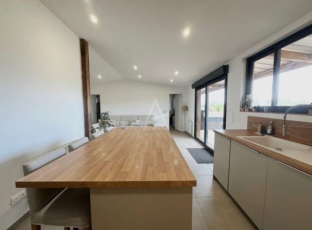 Maison à CREVECOEUR-EN-AUGE