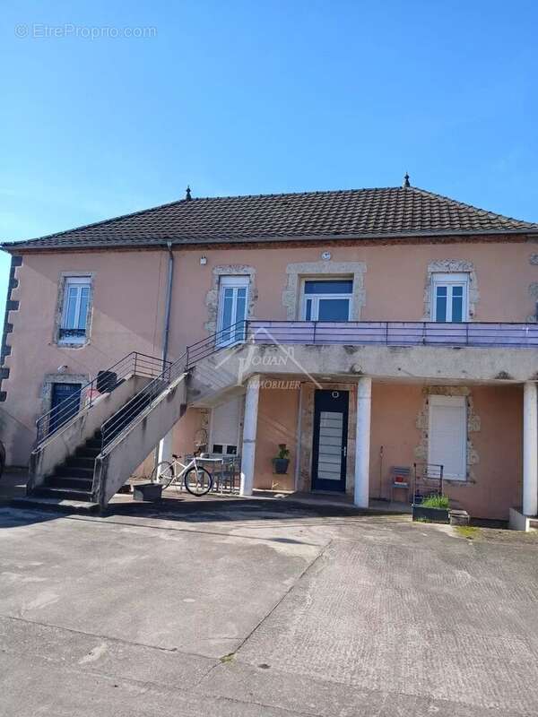 Appartement à VARENNES-SUR-ALLIER