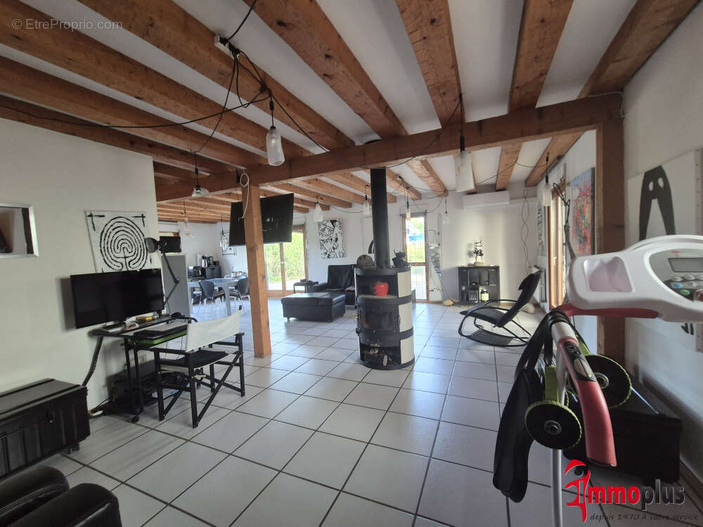 Belle maison dans quartier calme avec vue imprenable à Village-Neuf - photo 8