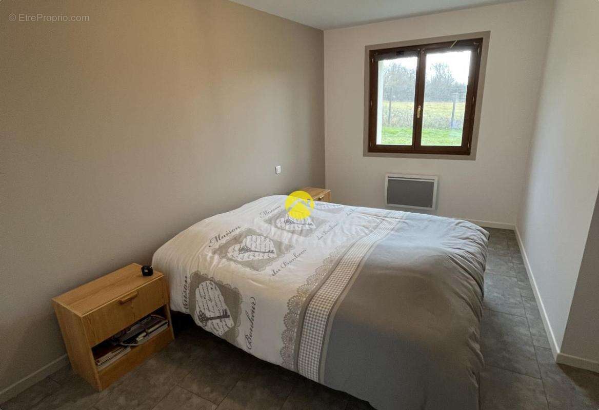 Maison à PUY-GUILLAUME