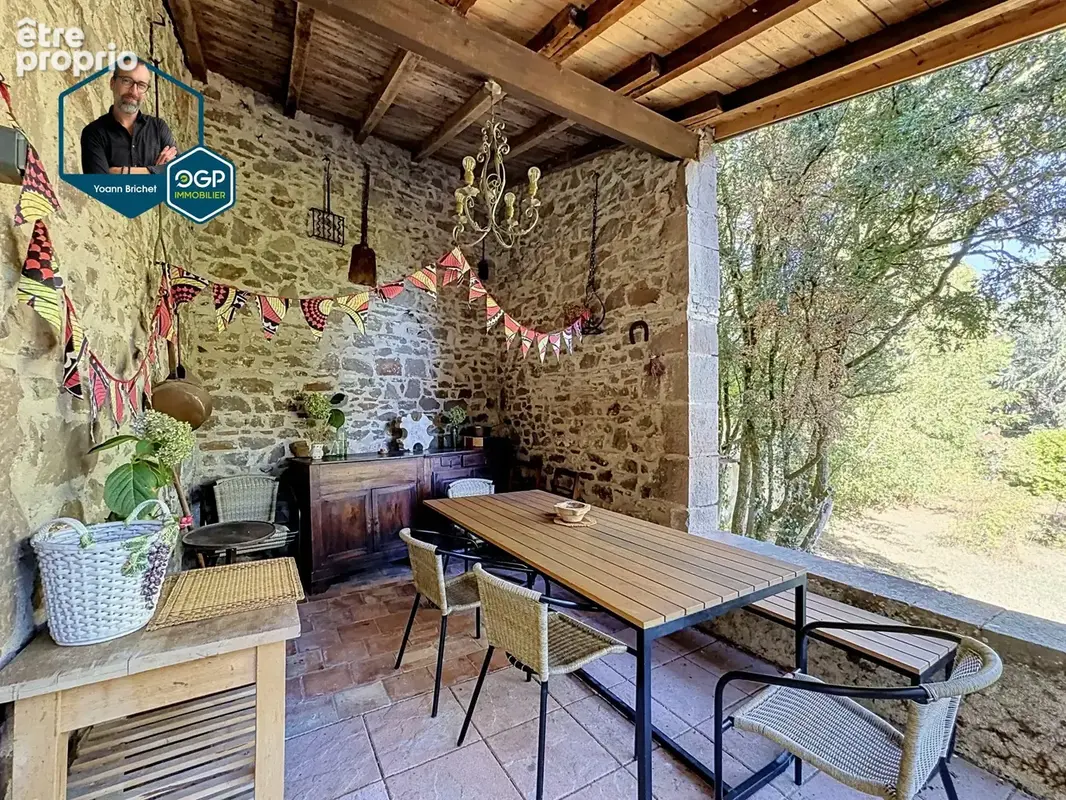 Maison 12 pièces 270 m² à vendre à Realmont (81120) - photo 2