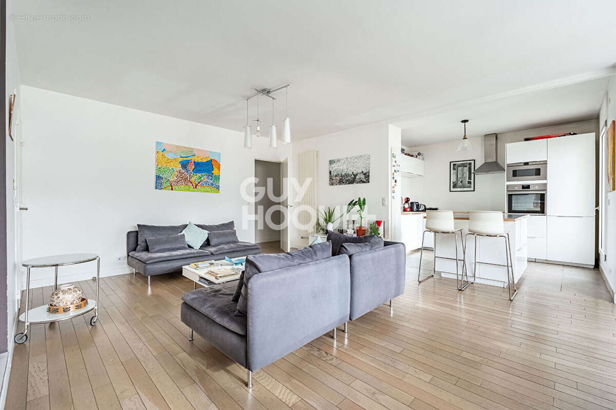 Appartement à LEVALLOIS-PERRET