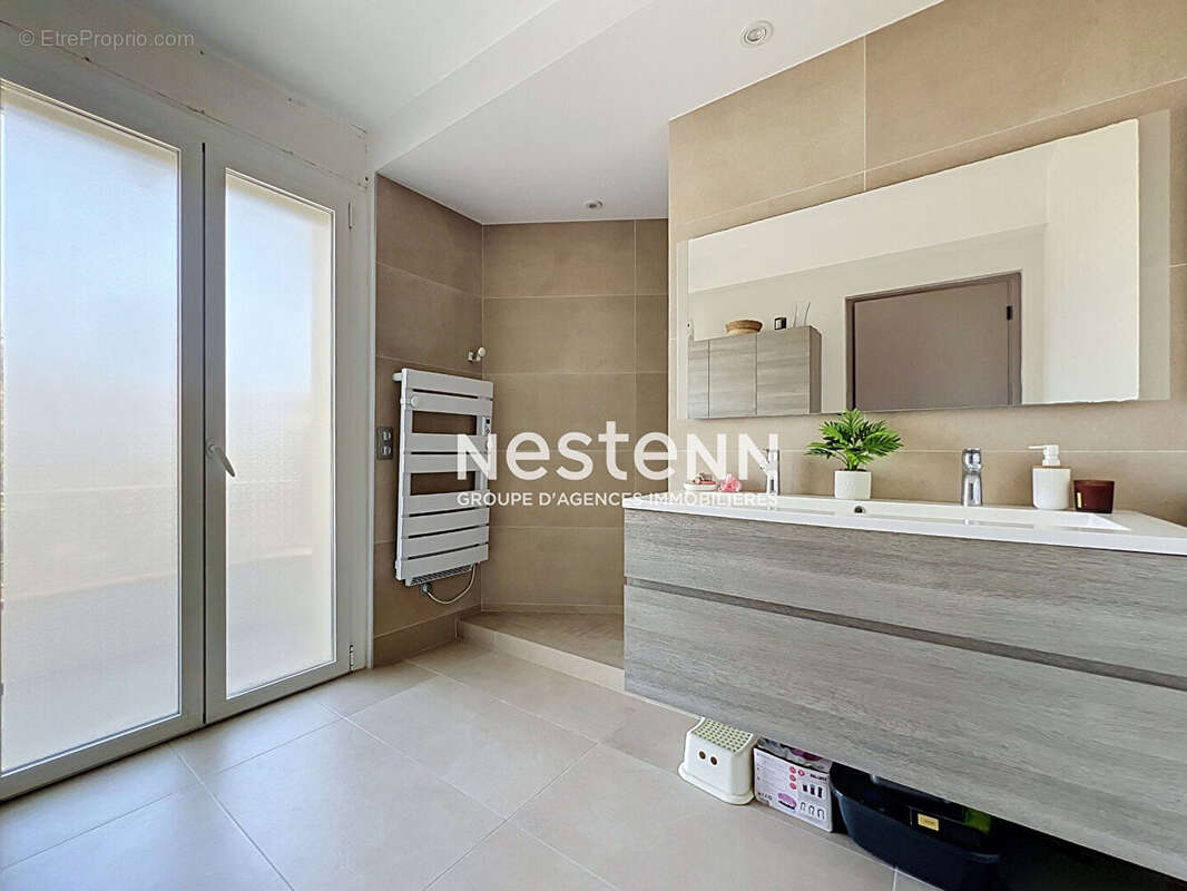 Toit terrasse 75m² en duplex - 5p - 109m² - garage - faible charge - dernier étage - photo 14
