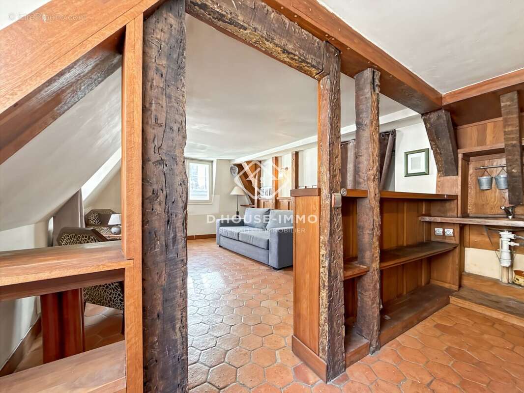 Appartement à PARIS-4E