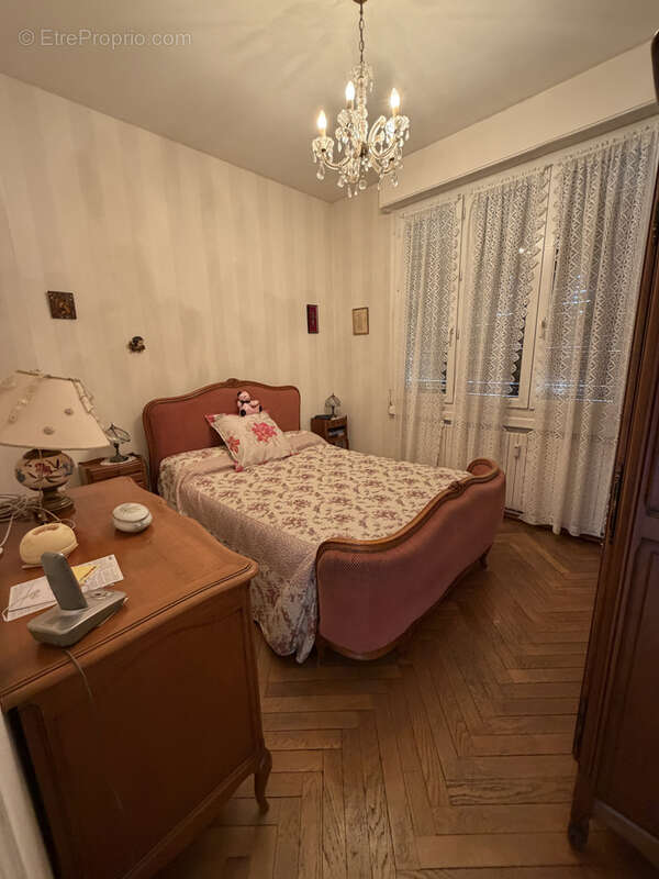 St etienne f4 de 75 m2 sect fac rue desiré claude - photo 12