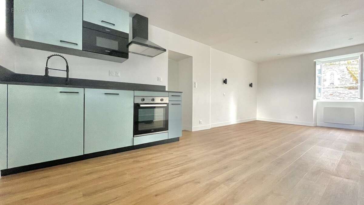 Appartement à BAIN-DE-BRETAGNE