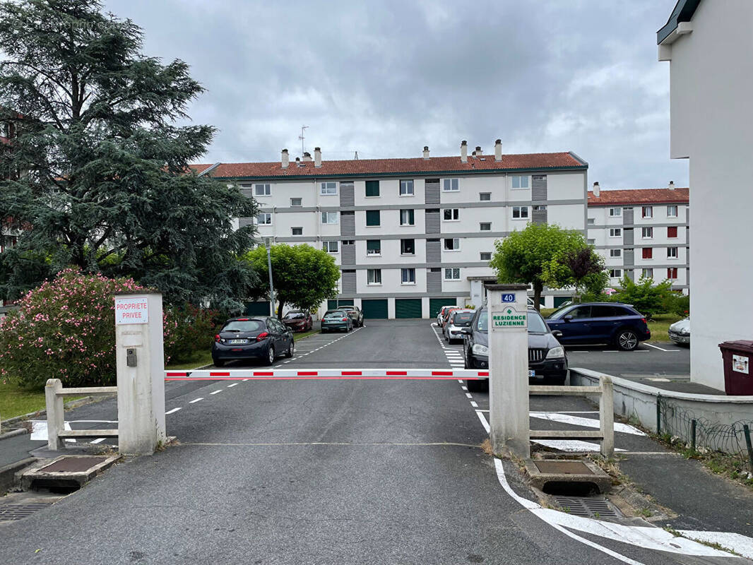 Parking à SAINT-JEAN-DE-LUZ
