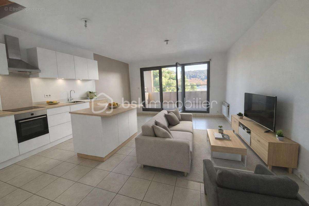 Appartement à OLLIOULES