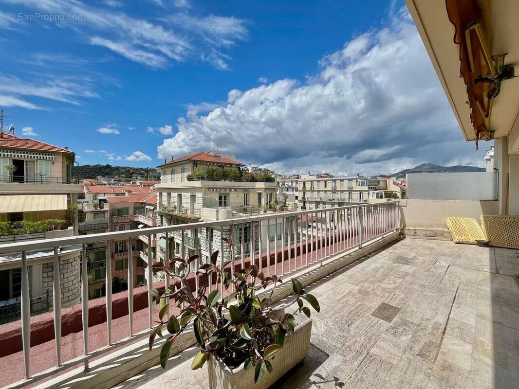 Appartement à NICE