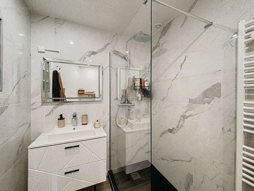 Maison à LA CHAPELLE-SAINT-MESMIN