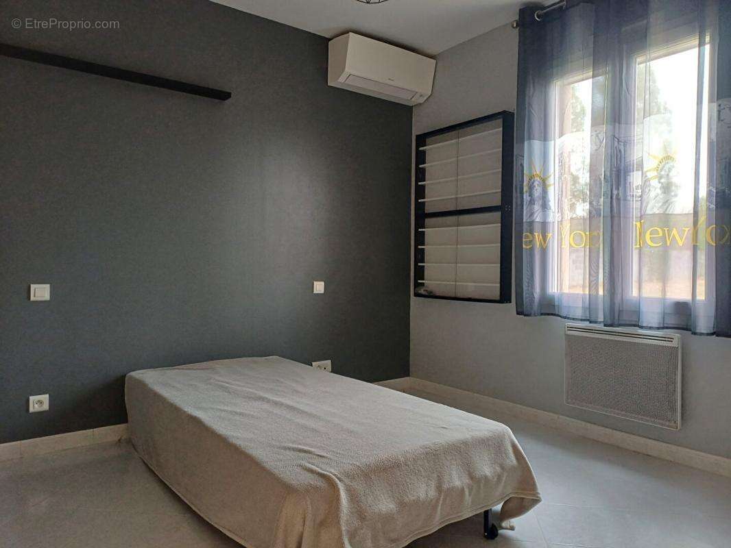 Saint Gelais - Plain-pied 4 chambres - photo 5