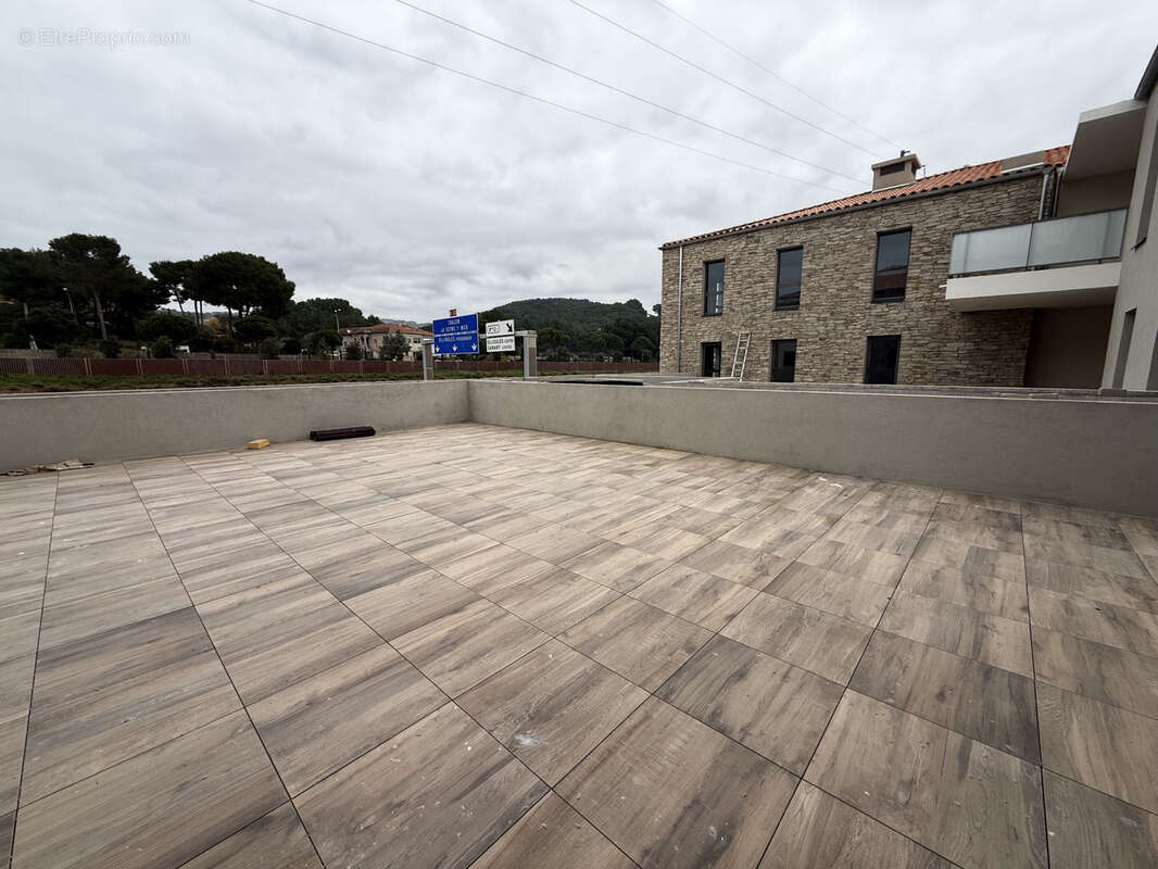 Commerce à SANARY-SUR-MER