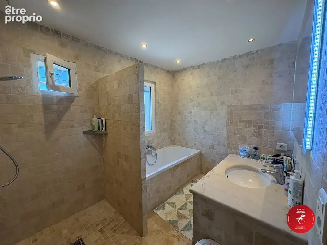 Maison 4 pièces 65 m² à vendre à Figanieres (83830) - photo 9