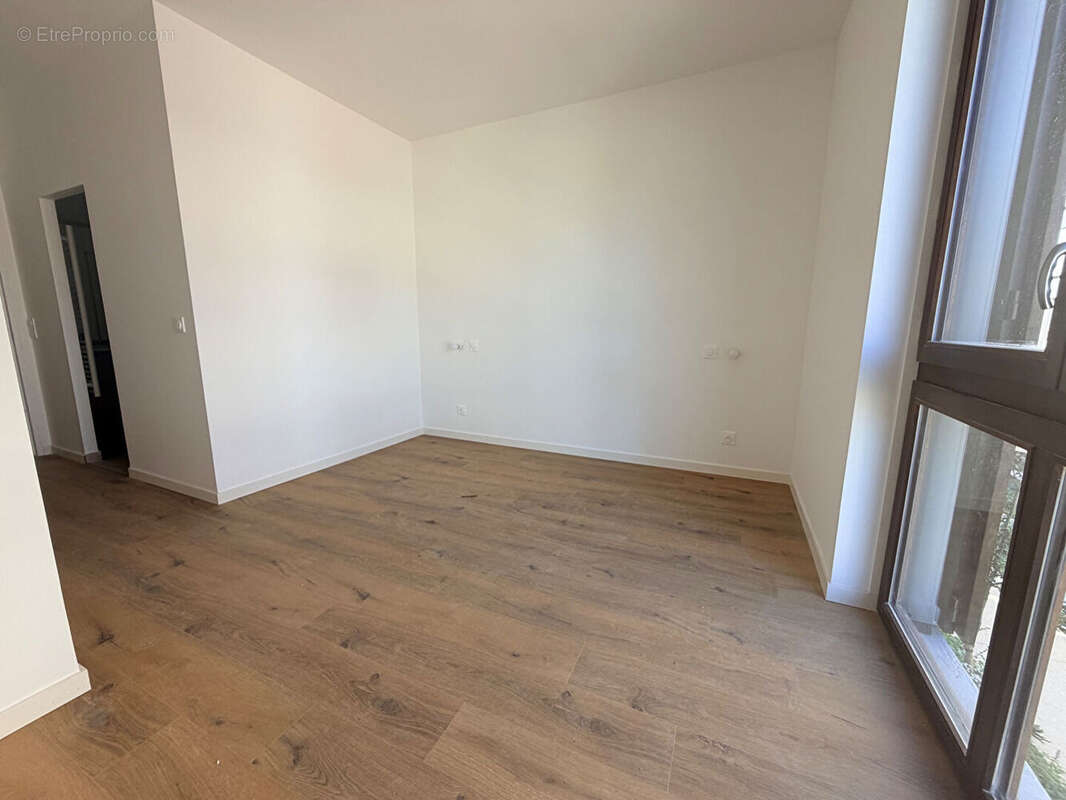 Appartement 92m² à nanterre - photo 4
