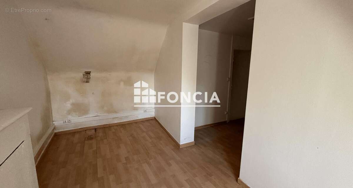 Appartement en duplex - a renover - photo 2