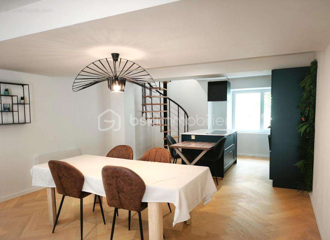 Maison de ville de 89 m² - 5 pièces - quartier beauregard - sainte-catherine - 53000 laval - photo 3