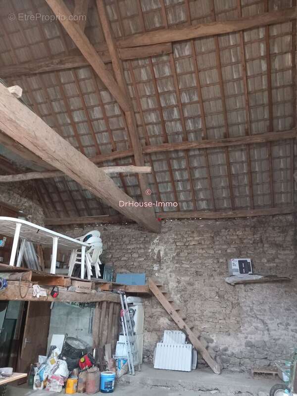 Maison 117 m² à Prissac  - photo 8
