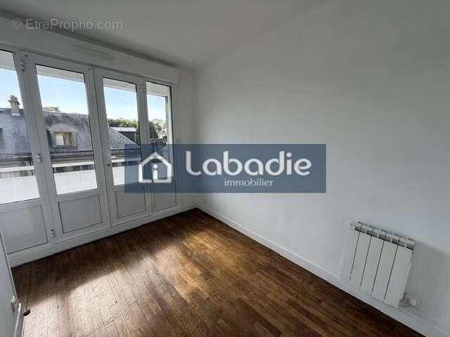 EXCLUSIVITE, centre ville de Vire, appartement de 44.18m2 très lumineux avec balcon, cave. - photo 6