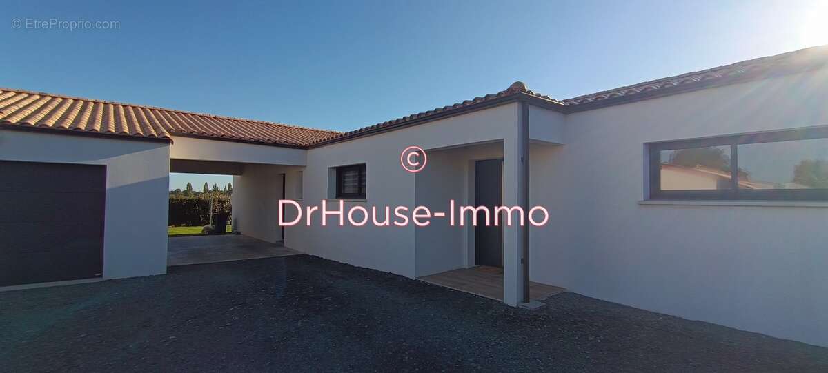 Maison à SAINT-MARTIN-DES-NOYERS