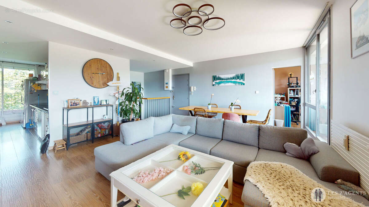 Appartement à ECHIROLLES