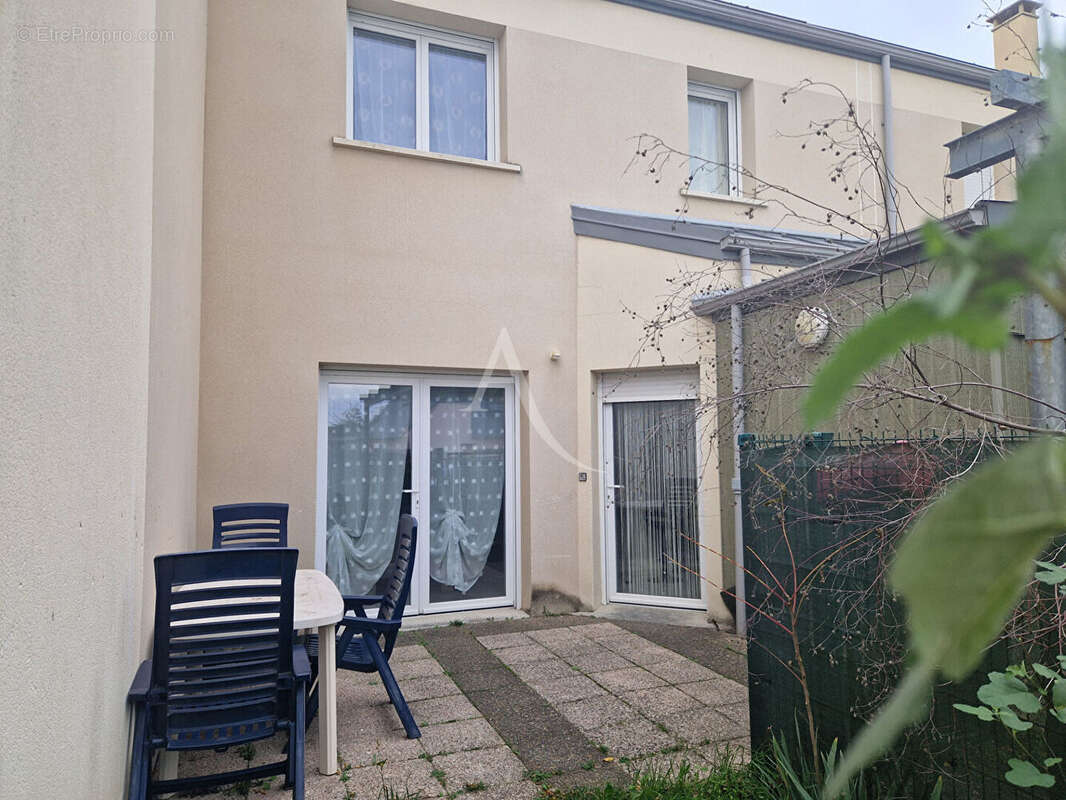 Maison à SAINT-BARTHELEMY-D&#039;ANJOU