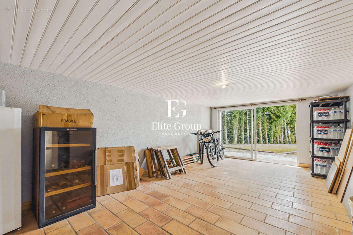 À vendre maison 8 pieces 340 m² linars - photo 17
