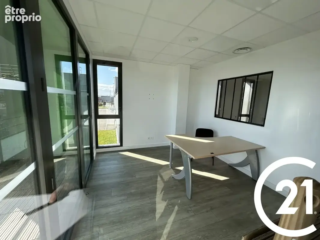 Commerce 470 m² à vendre à Guilherand-Granges (07500) - photo 8