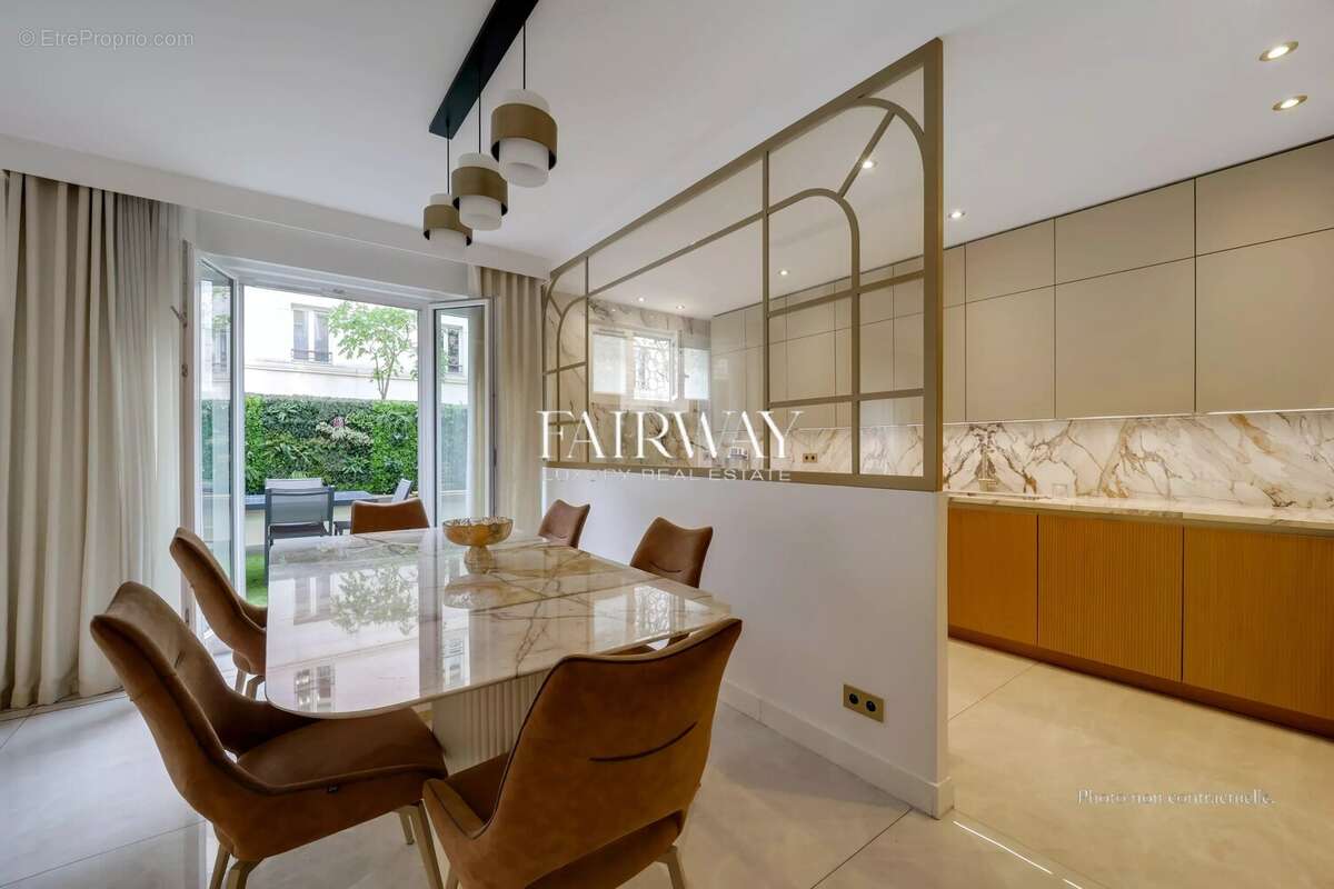 Appartement à NEUILLY-SUR-SEINE