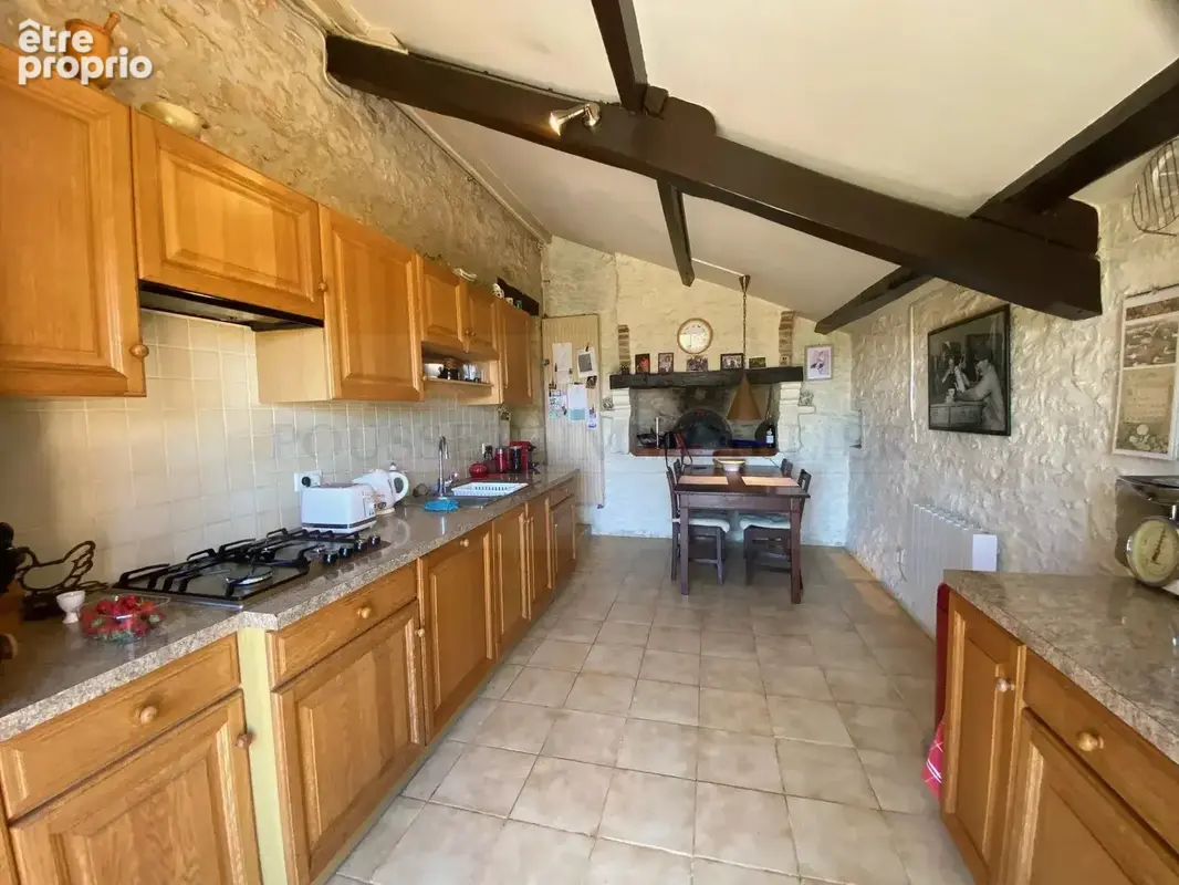 Superbe propriété en pierre avec gîte, piscine et dépendances au cœur de la vallée du Lot - photo 10