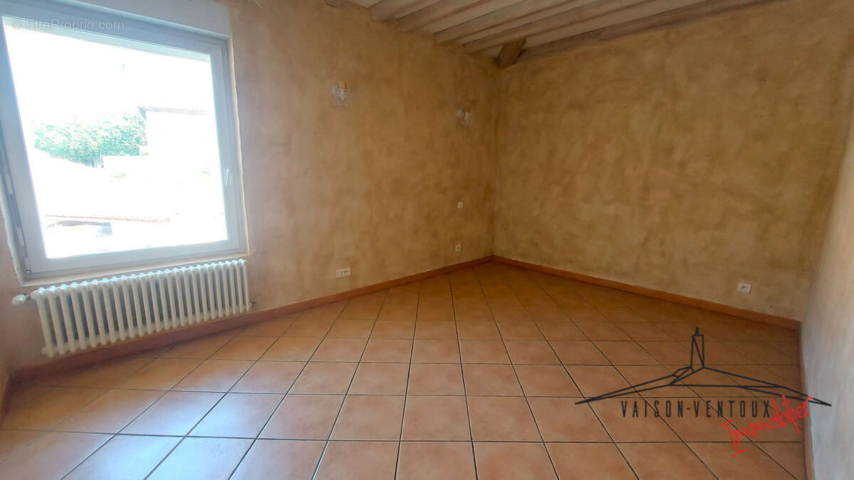 Maison à MONDRAGON