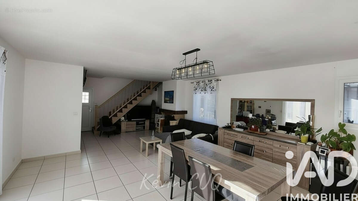 Maison 113 m² à Aumelas  - photo 6