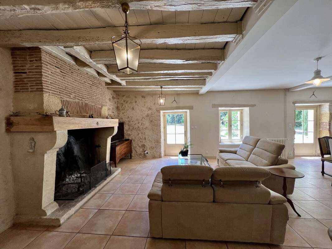Maison 286 m² à Bergerac  - photo 9