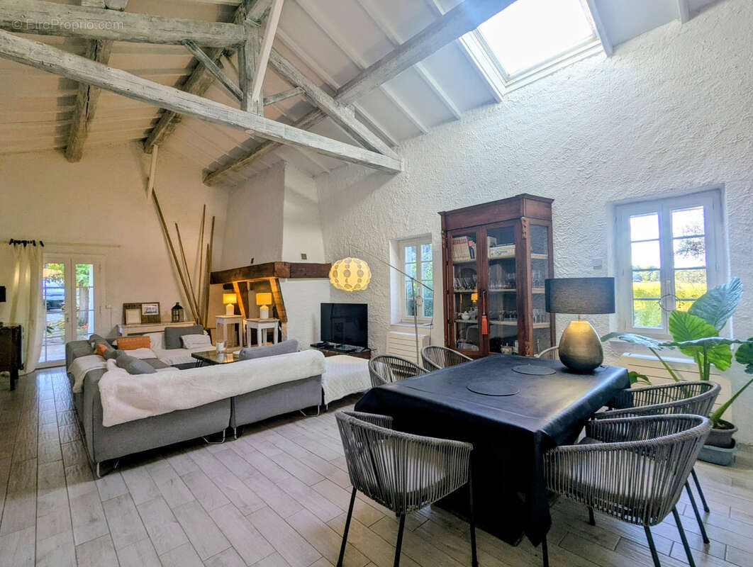 Le trésor caché: Belle propriété aux portes de Gruissan, un bien d'exception avec 24 690m2 de terrain! - photo 12