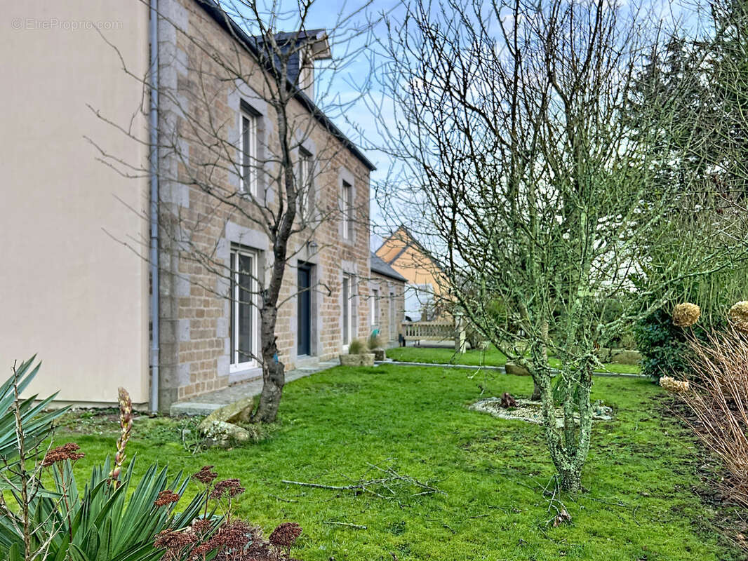 Maison à LA BLOUTIERE