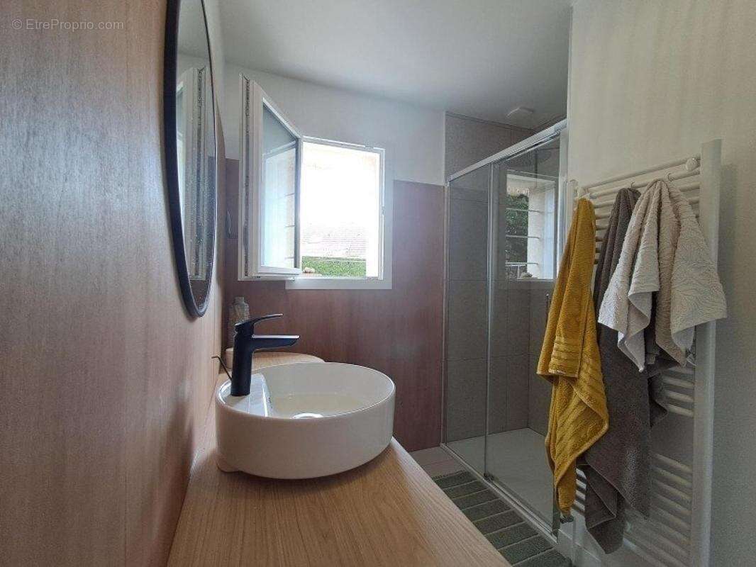 Pavillon de qualite 115 m2 à brette les pins - photo 7
