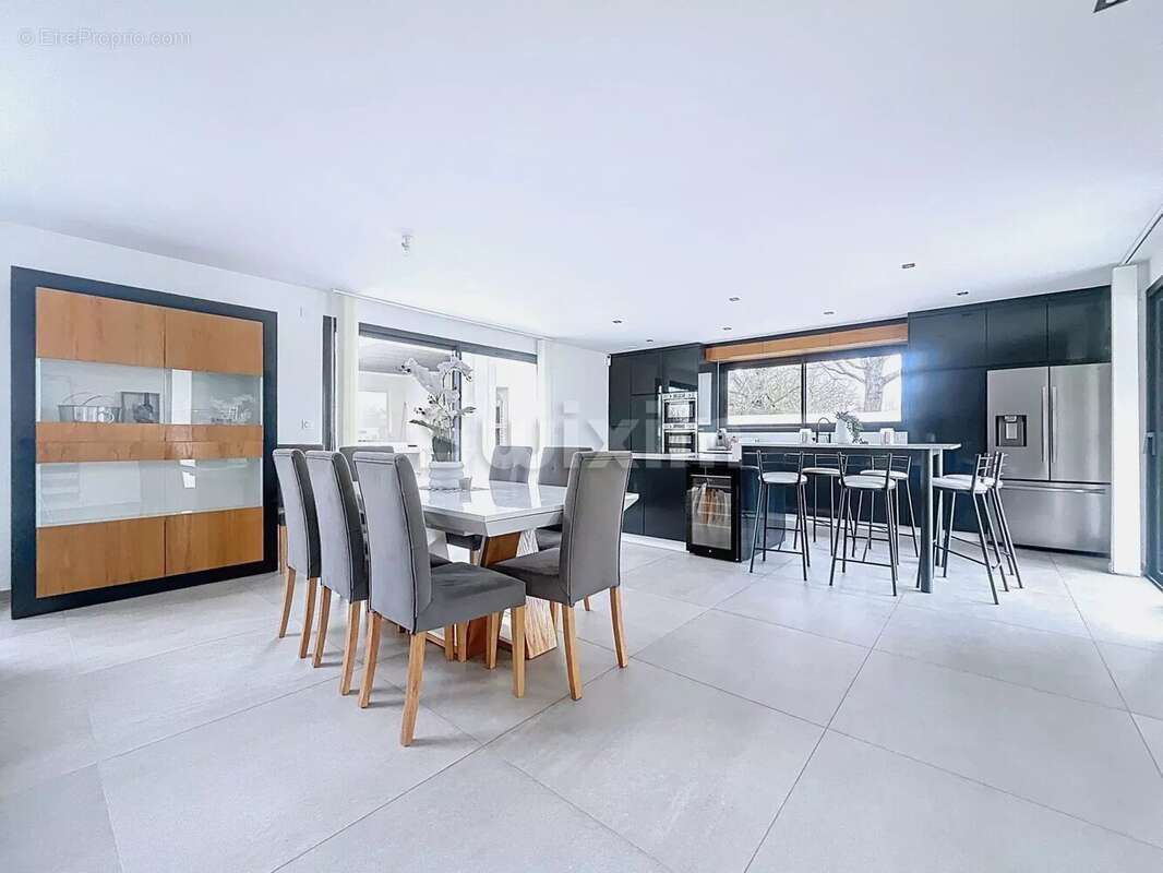 Maison à VILLARS-LES-DOMBES