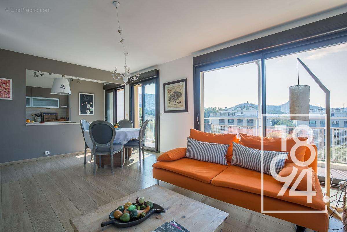 Appartement à MARSEILLE-9E