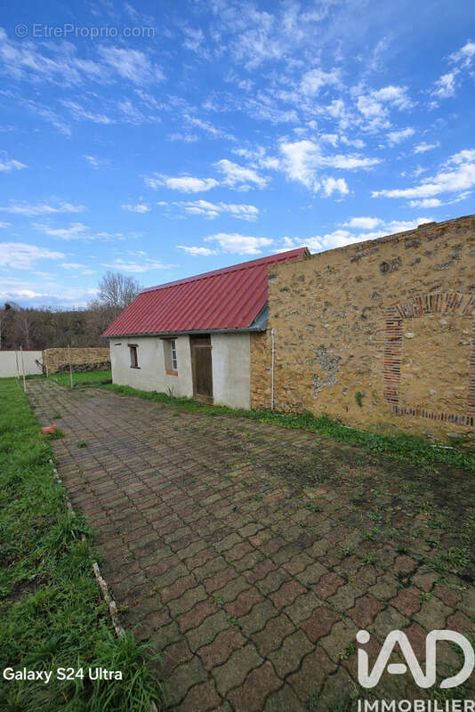 Maison 84 m² à Saint-Maixent  - photo 2