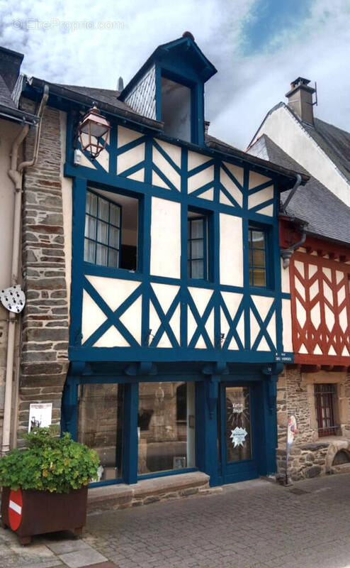 Maison à JOSSELIN