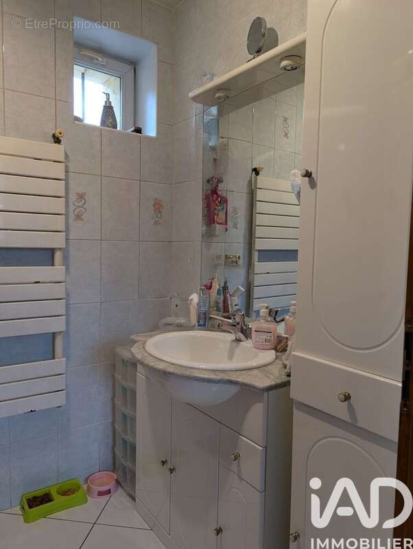 Photo 8 - Maison à BRIE-ET-ANGONNES