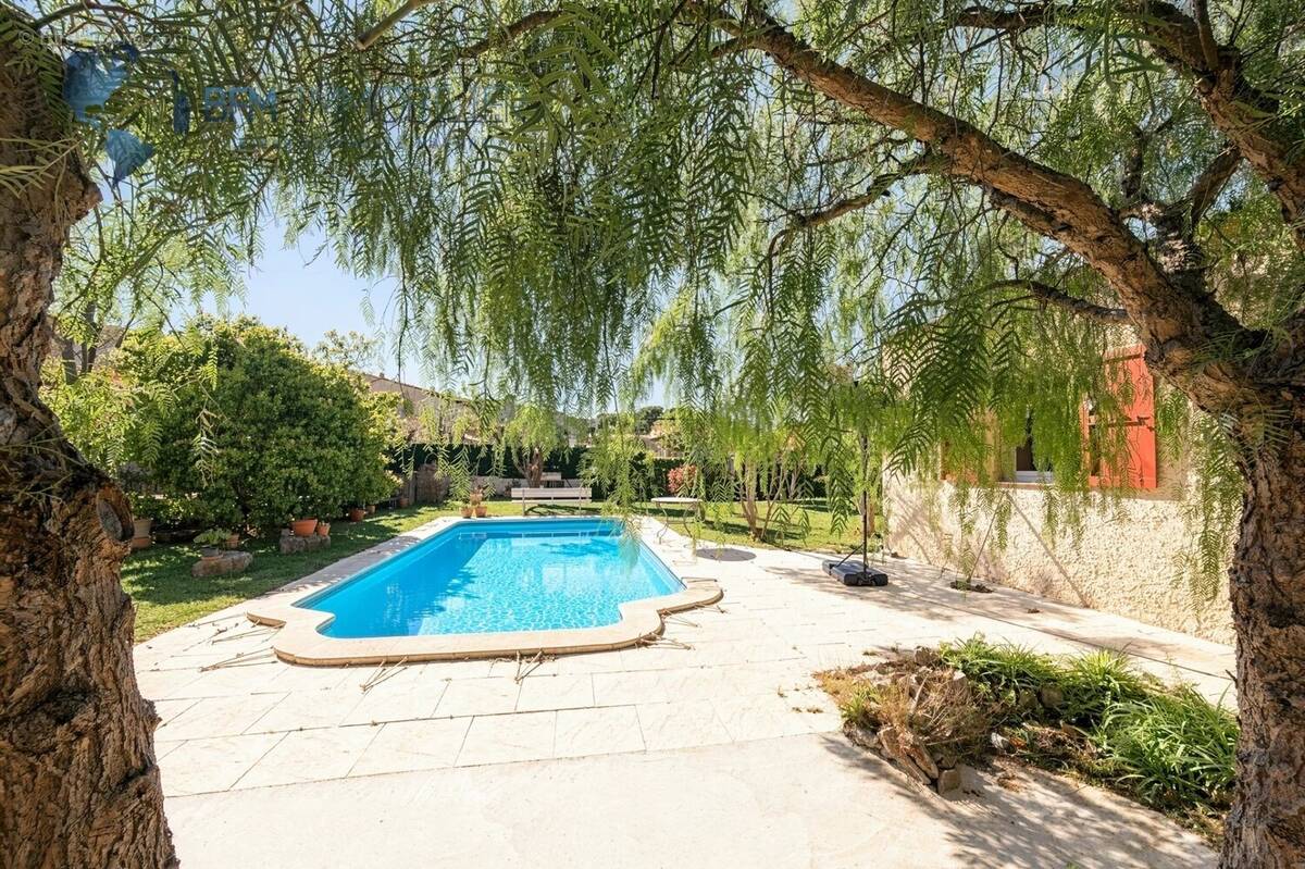 Maison à CHATEAUNEUF-LES-MARTIGUES