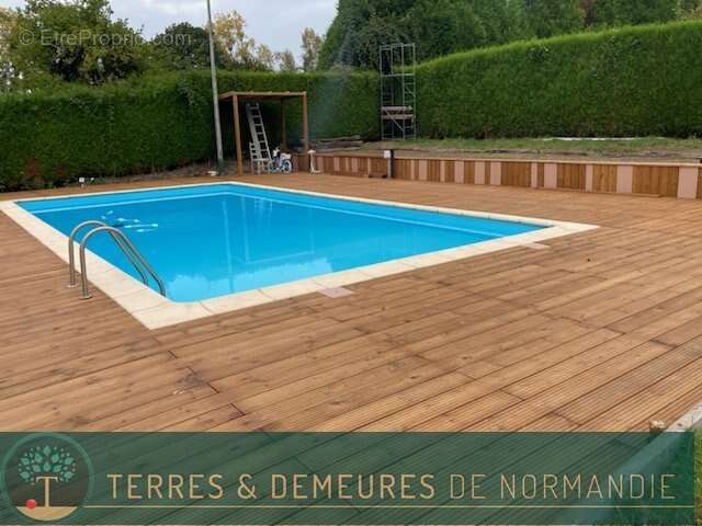 Maison à BONNEVILLE-LA-LOUVET