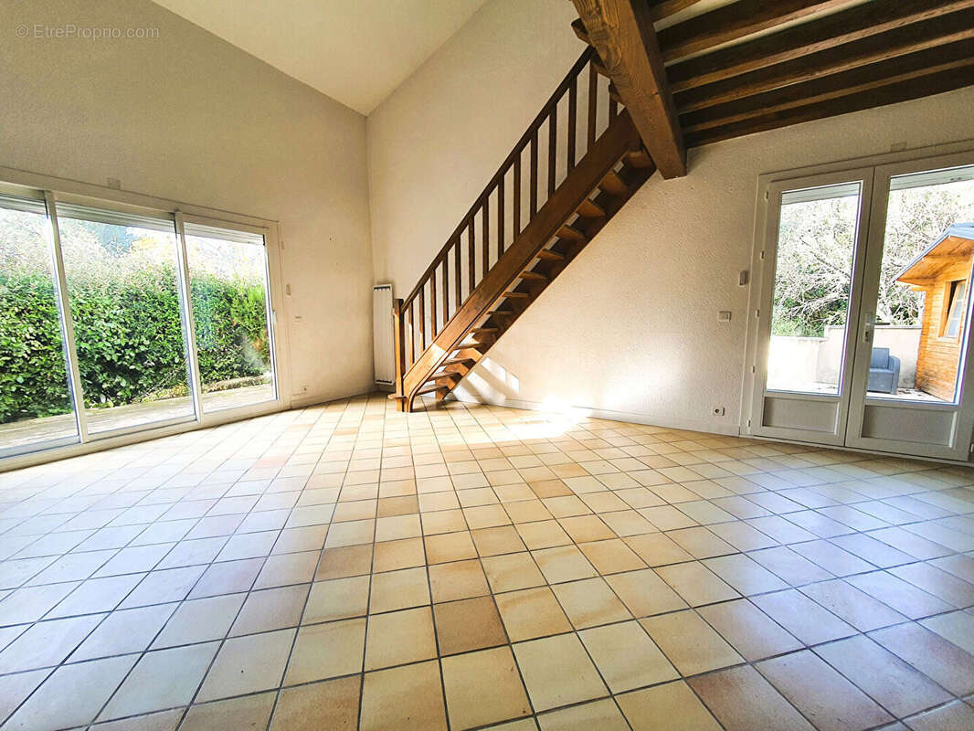 Grande maison familiale 4 chambres avec piscine - quartier du Montagné- Villeneuve les Avignon - photo 5