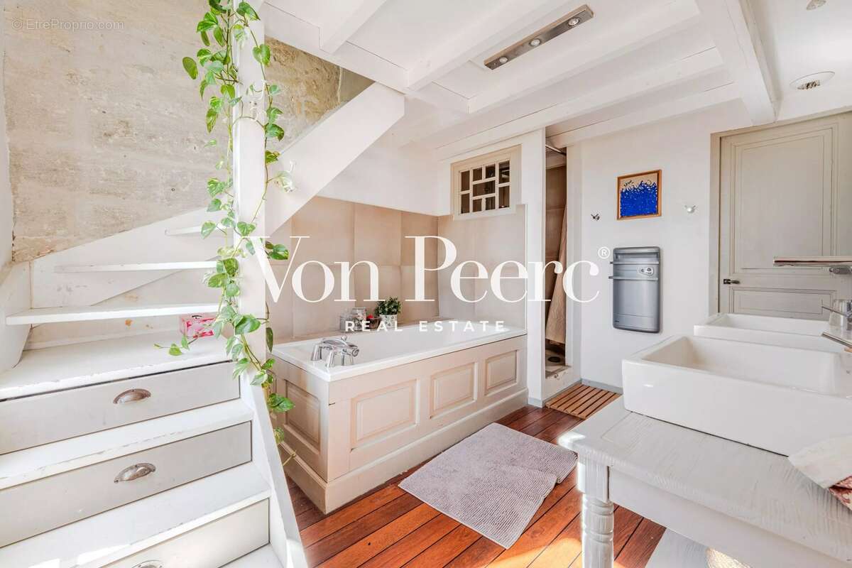 Maison à VILLENEUVE-LES-AVIGNON