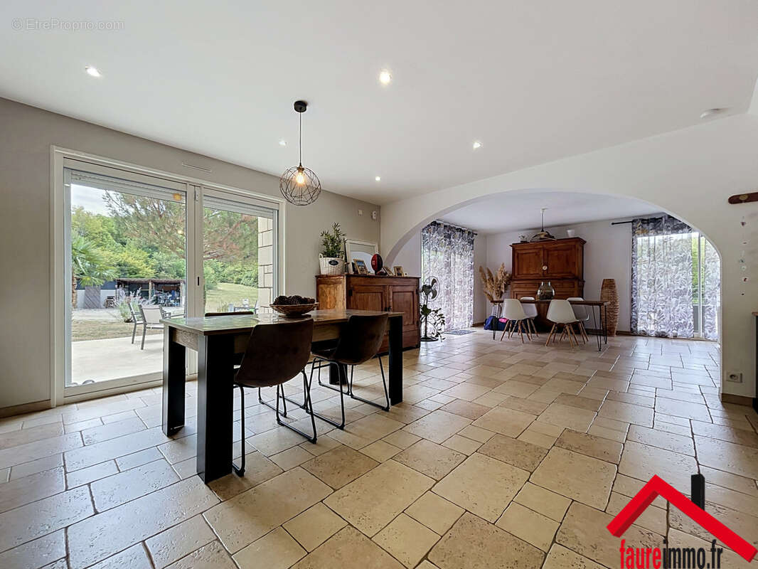 Maison a chasteaux en correze - photo 5