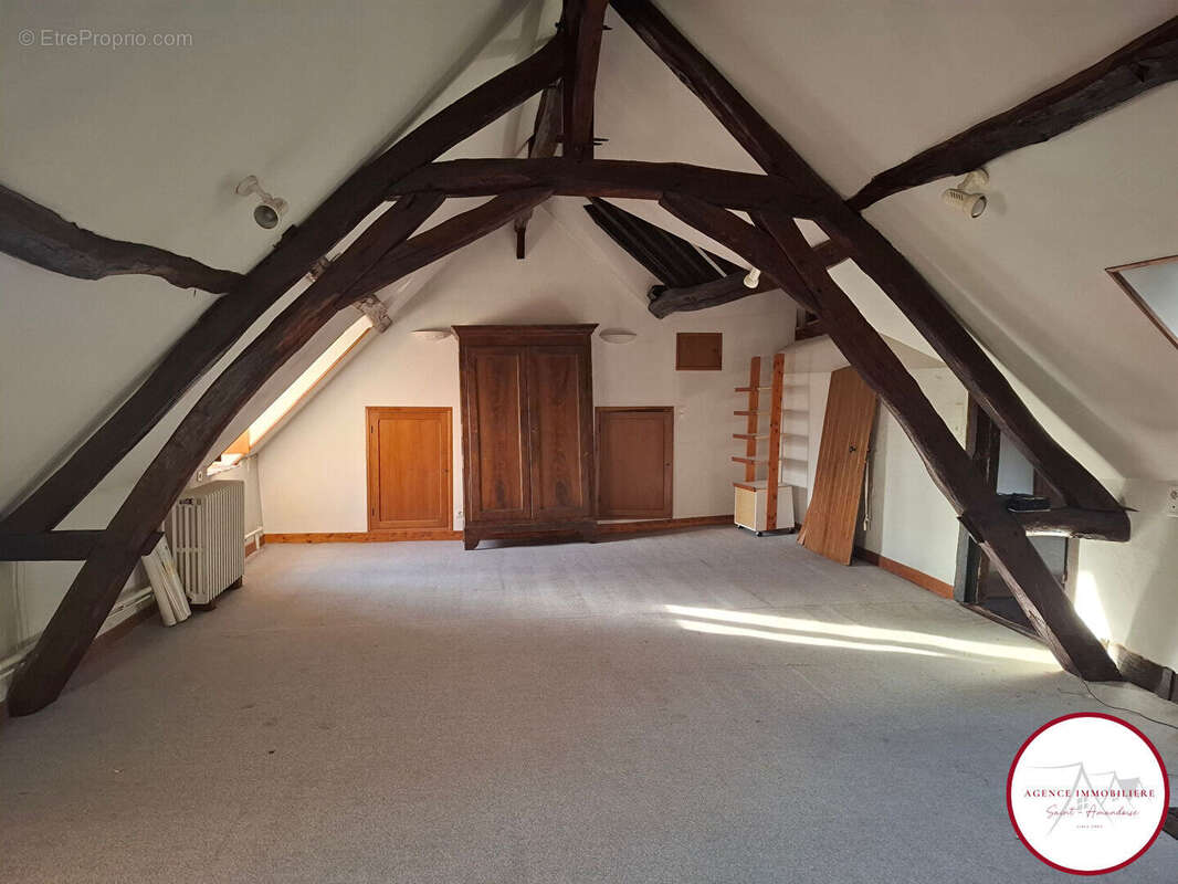 Appartement à SAINT-AMAND-MONTROND