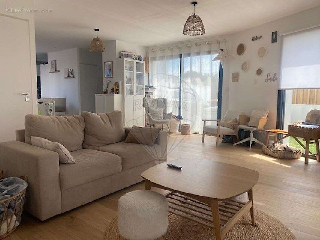 Maison à VAUX-SUR-MER