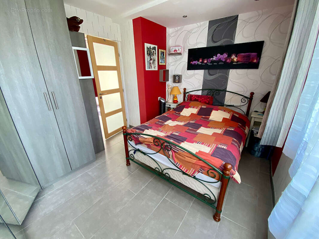 Maison à SARTROUVILLE